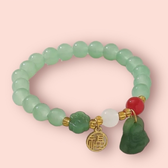 🥳 2/$9 CLEARANCE PRICE❣️ Green Buddha Bracelet - Picture 2 of 2